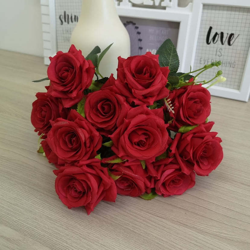 Искусственные цветы в Нижнекамске | Цветы искусственные «Розы острые», красные, букет