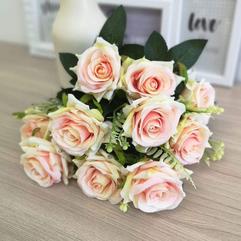 Искусственные цветы в Нижнекамске | Цветы искусственные «Розы острые», розовато-молочные, букет